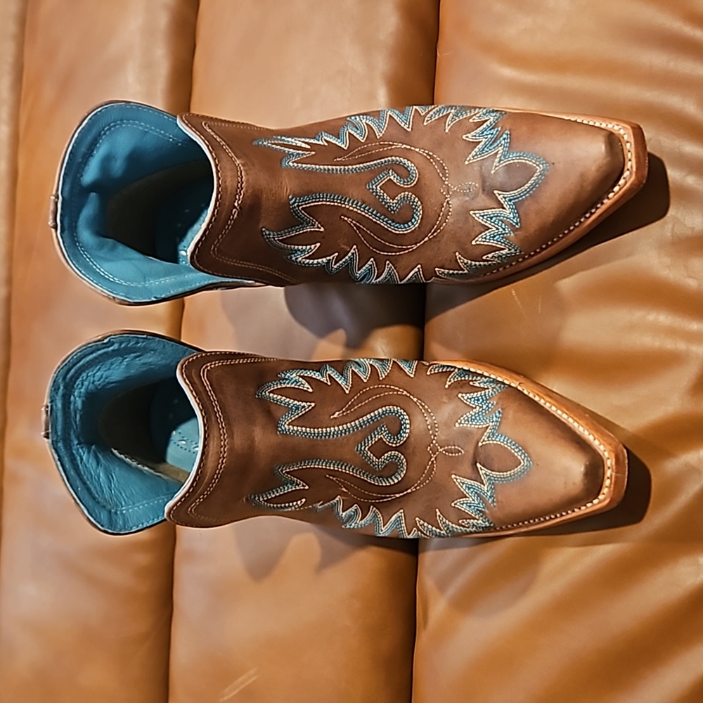 Leather cowgirl ankle boots
